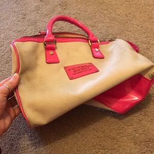 Pink VS makeup/ bathroom bag